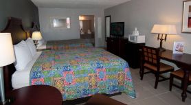 Express Inn & Suites - 5 Miles from St Petersburg Clearwater Airport