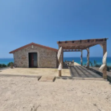 丁杜Punta Bianca帳篷露營地 鄰近Castello Chiaramontano的酒店