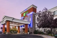 Holiday Inn Express & Suites EVANSTON by IHG Hotels in Evanston
