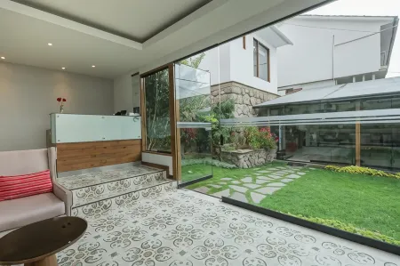 Casa Esmeralda by Katari