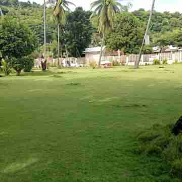 Aloha Hotel Exterior