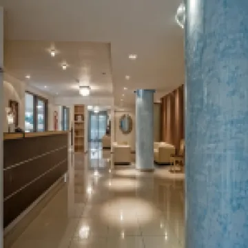 Lagomandra Beach Hotel