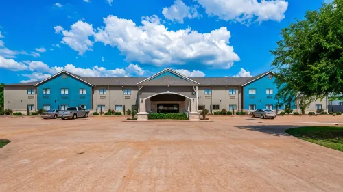 Best Western Atoka Inn  Suites - 3-Star