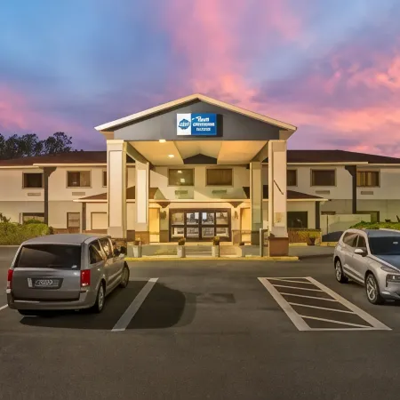 Best Western Wakulla Inn  Suites