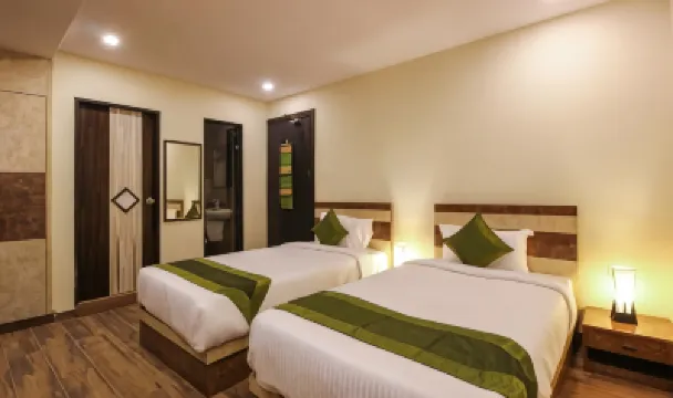 Treebo Address Inn, Banjara Hills Hotels near Abids