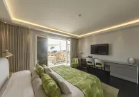 Hotel Byron - 5-Star