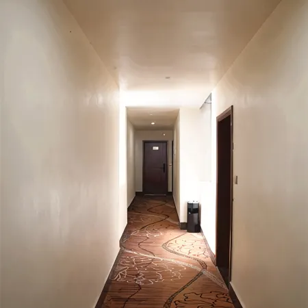 Longshan Boning Hotel