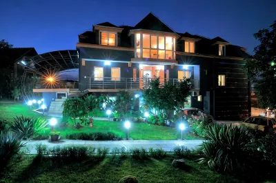 Garni Hotel Lama Hotels in 