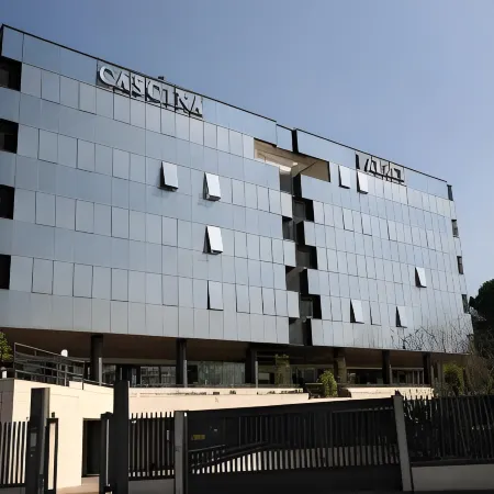 Sotel Nomentana Roma Отели рядом с достопримечательностью «Станция метро Jonio»
