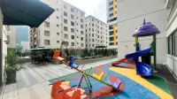 Executive studio suite,heated pool,king bed. - Bãi đậu xe