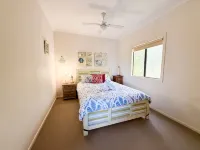 Holiday on Hero, Dog Friendly, outdoor SPA, 3 mins walk to the beach, fast Wifi