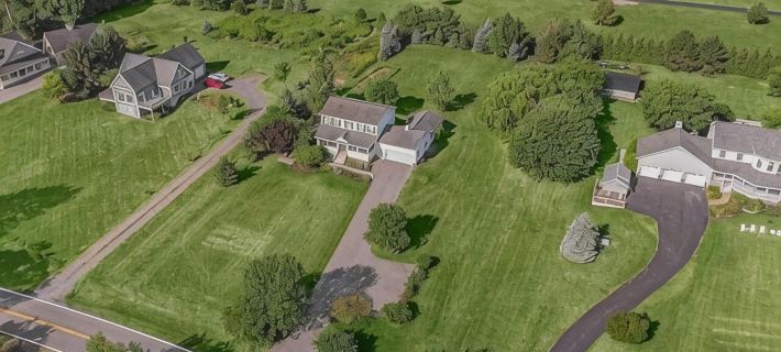 Charming 4-Season Cayuga Lake House near Sheldrake Point!! Hotels in Seneca County