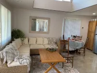 Charming Casita Near Disneyland Perfect for families and travelers in Fullerton