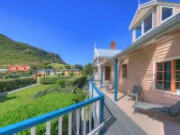 Hanlon Guest House Hotels in Stanley