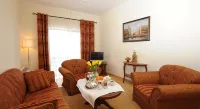 Inostranez Hotel - Airport Shuttle