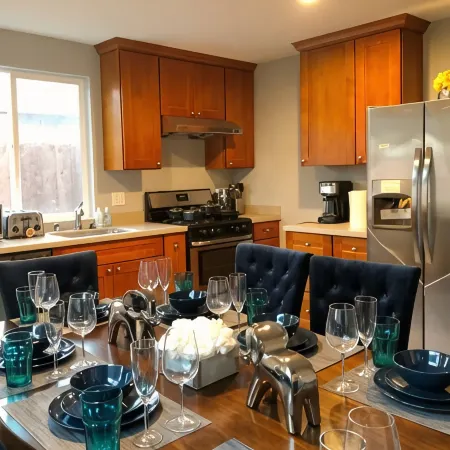 Charming 4-bedroom house with AC and WiFi in fantastic Milpitas