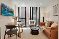 Stylish Stay on Courtenay - 1BR APT - Homestays