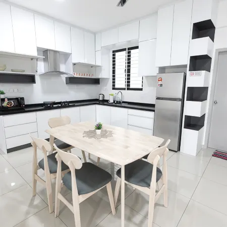 Newly Renovated 3Bedroom Vacation Home 6-8pax
