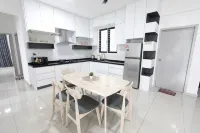 Newly Renovated 3Bedroom Vacation Home 6-8pax