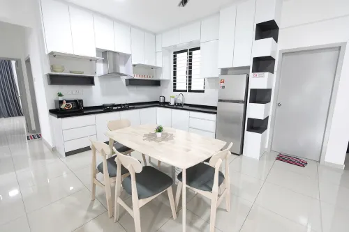 Newly Renovated 3Bedroom Vacation Home 6-8pax - 2-Star