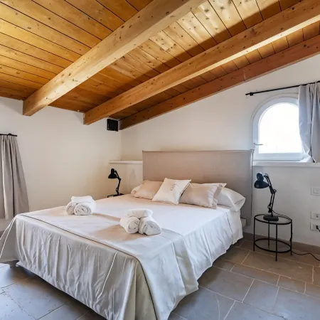 Palazzo della Torre 202– Modern Historic Apartment Hotels in Torre a Mare