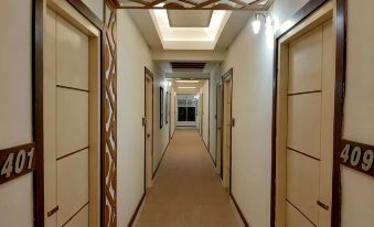 Hotel Grand Circle Inn