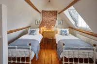 Host & Stay | Amber Cottage - Villas