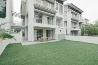 LAKE VILLA BY FEEL HOME - 4-Star