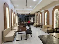 Hotel Prakhyat