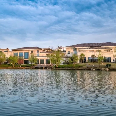 Changshu International Hotel Hotels near Polong Stream