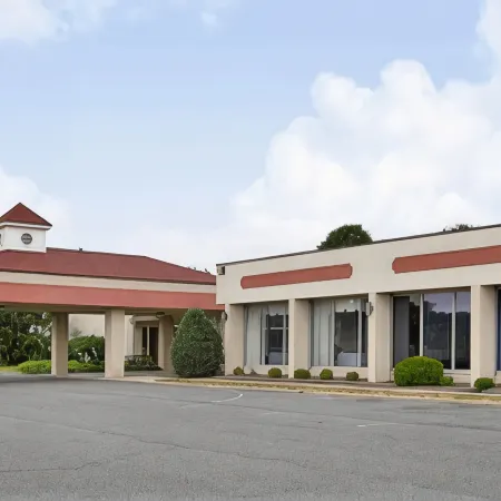 Days Inn by Wyndham Easton