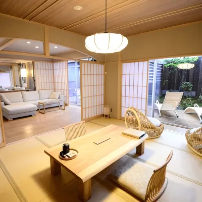 Hakone Gora Byakudan Hotels near Owakudani Valley