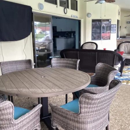 Canal Home 3Br 2BA with Salt Water Heated Pool and Boat DockDiscounts Available