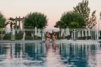 Hotel Conde Rodrigo II by EME Hoteles - Pools