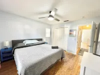 Charming 3-bedroom house with Private Pool and HOT TUB in lovely Gainesville - 4-Sterne