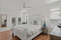 Beach Access, Resort Pool, Shops & Restaurants. Between Alys  & Rosemary Beach - Jacuzzi