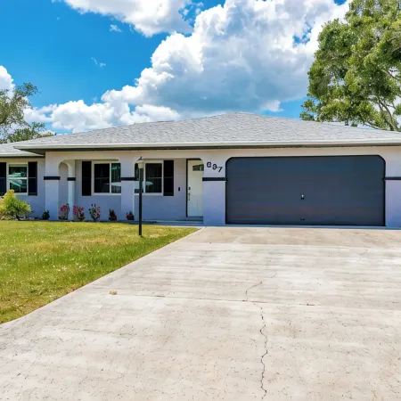 Newly remodeled house, 5 minutes from Indian River and 20 minutes from the ocean