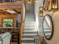 Cozy Cabin Close to Grandfather Mt., Banner Elk and Boone Hotels in Seven Devils