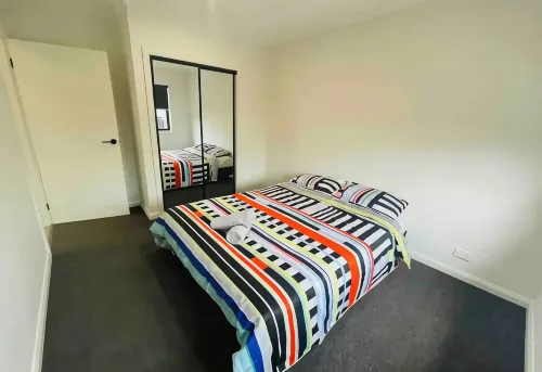 Modern 4 bedroom house -5 minutes to Bendigo cbd
