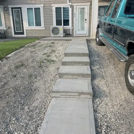 Very bright walkout basement Close to Mountains