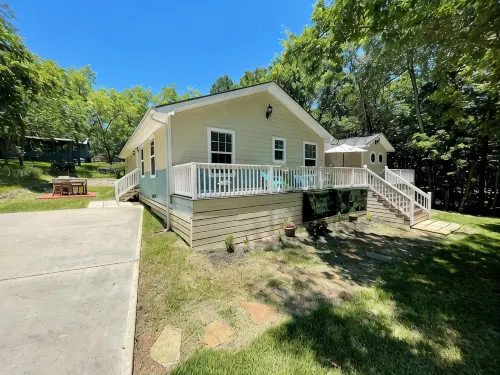 Delightful 4-bedroom house in Coldspring with AC, WiFi - Wifi