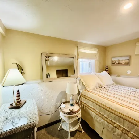 Waterfront Plymouth Pond Retreat, Sleeps 6, Pet-Friendly, Kayaks, Fire Pits