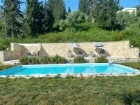 Oasis of well-being in the midst of ater olive and cypress trees Hotels in Esperii