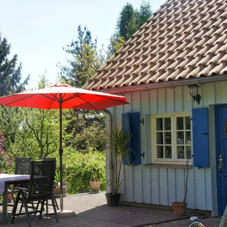 large holiday home with terrace and garden - close to the old town, family friendly