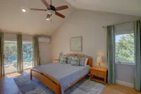 Beautiful hilltop retreat, secluded yet convenient to Asheville, Weaverville. - Wifi