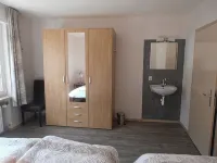 14 Persons Feriënhaus with bar, sauna and Poolbiljart. - Homestays