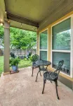 Zyla's Place, Close to Airport - Bungalows