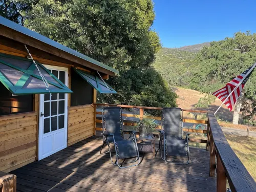Stargazer Chalet, Two Bedroom Cabin with Wifi