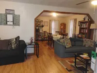 Cozy two bedroom House - Wi-Fi