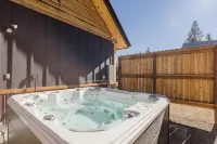 Wolf Creek Riverside Chalet